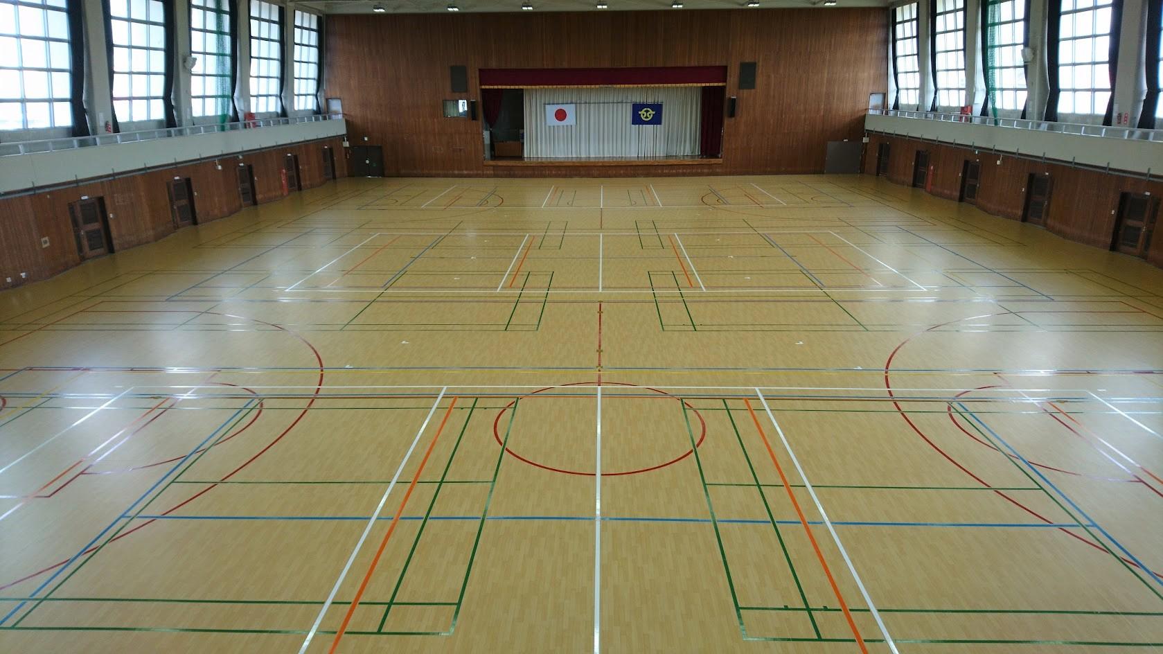 西都市民体育館-1